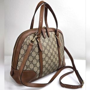Authentic Gucci Crossbody/Shoulder/messenger Supreme Monogram Two-way W/dustbag